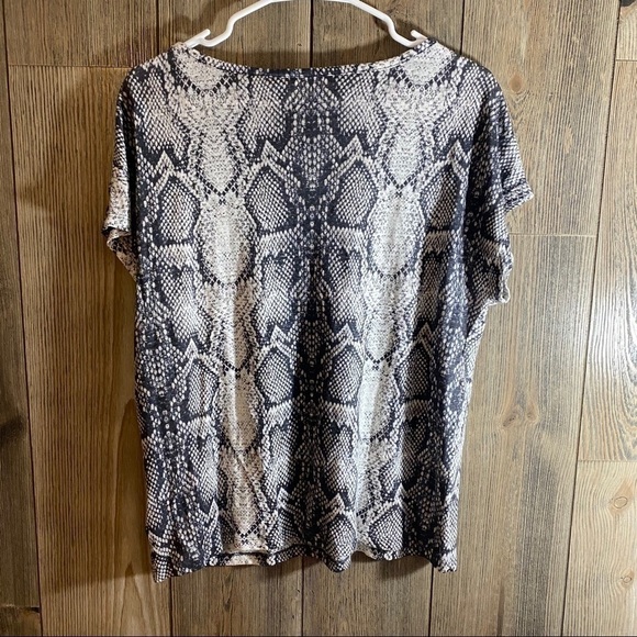 christian Siriano Linen Snakeskin Print Top - Picture 5 of 5